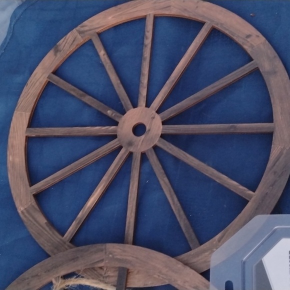 Wagon wheel pair &Lamp Timer - Picture 4 of 5